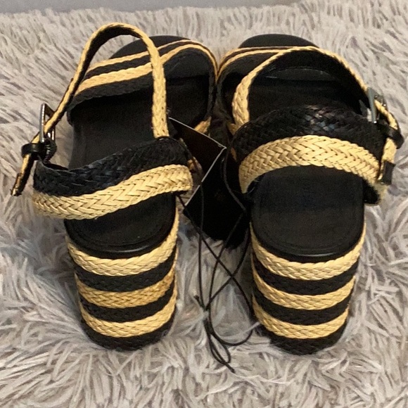 Forever 21 straw wedges size 6.5 - Picture 4 of 6